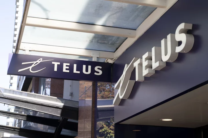 Telus Seeks to Slash 6% of Its Workforce as Profit Slides