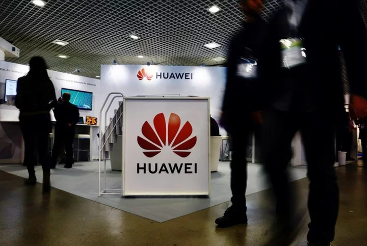 Huawei is building secret network for chips, trade group warns - Bloomberg News