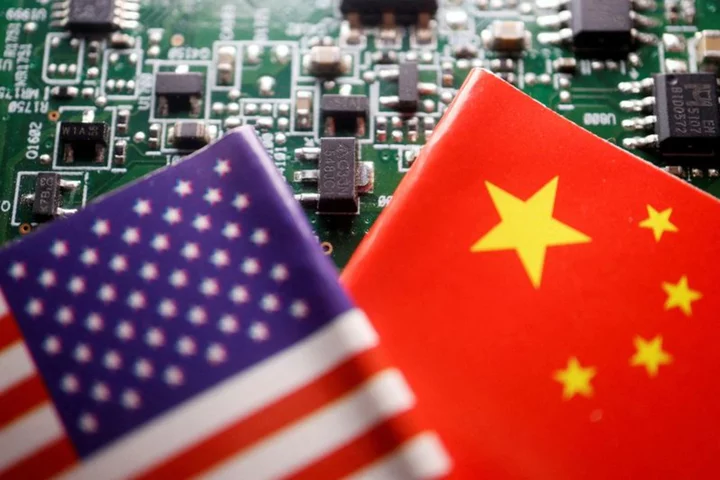 U.S. chip lobby presses Biden to refrain from further China curbs