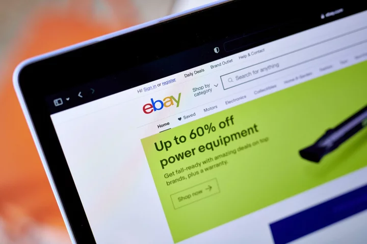 EBay Projects Holiday Revenue That Falls Short of Estimates