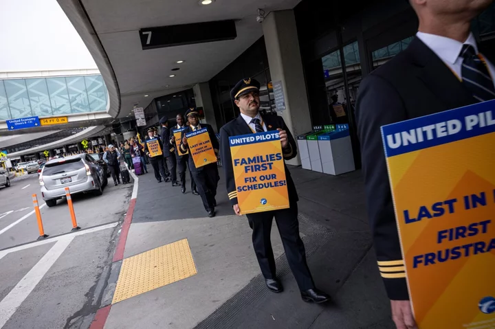 United, Pilots Agree in Principle to New Labor Deal