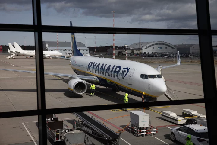 Ryanair Wins EU Court Fight Over Covid Aid to Italian Carriers
