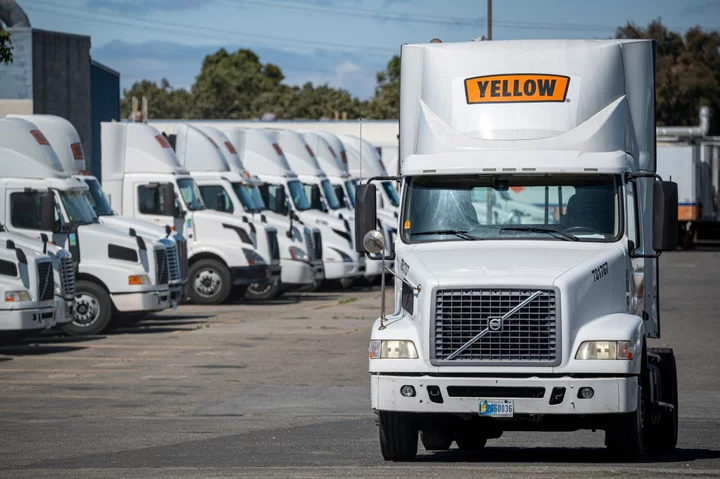 Bankrupt Trucker Yellow Gets $1.3 Billion Bid From Rival Estes