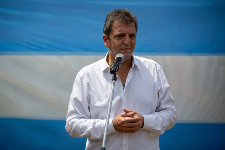 Argentina Heads to Runoff With Massa Surprisingly Leading Vote