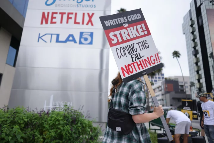 Hollywood Studios Offer Writers a New Deal With Push From Netflix, Iger to End Strike