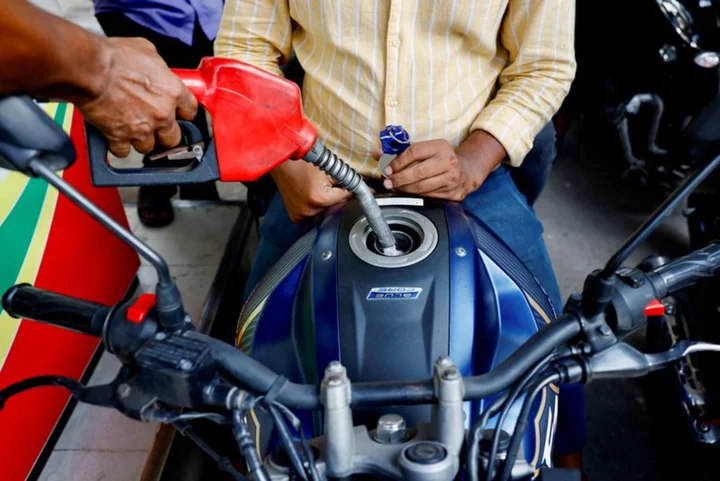 Bangladesh struggling to pay for fuel due to dollar shortage, letters show