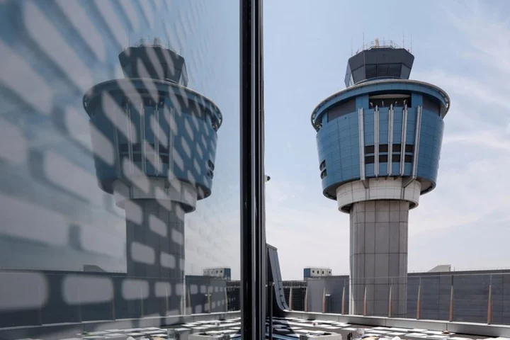 US FAA hires 1,500 air traffic controllers but staffing challenges remain