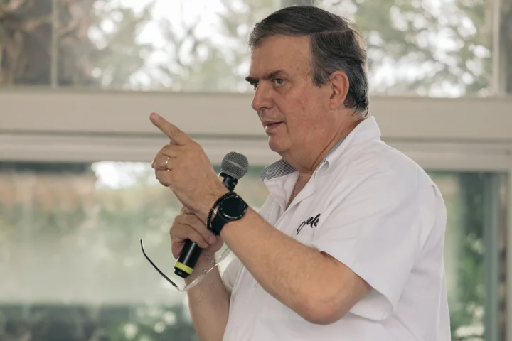 Mexico Candidate Ebrard Says AMLO’s Party Favors Rival