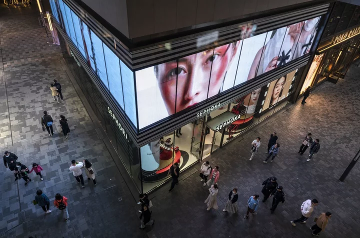 LVMH’s Sephora Weighs New China Head to Seek €20 Billion Sales