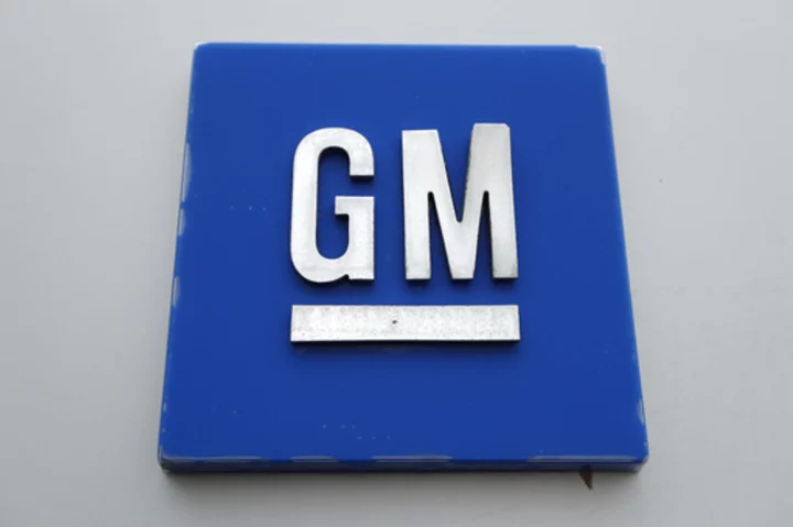 Auto workers begin strike at GM plants in Canada