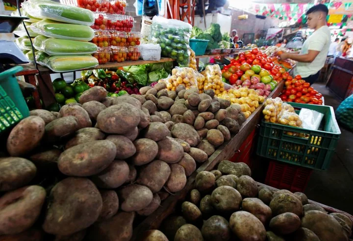Colombia 12-month inflation forecast to slow in October: Reuters poll