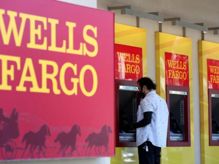 Hundreds of Wells Fargo users report issues with banking system