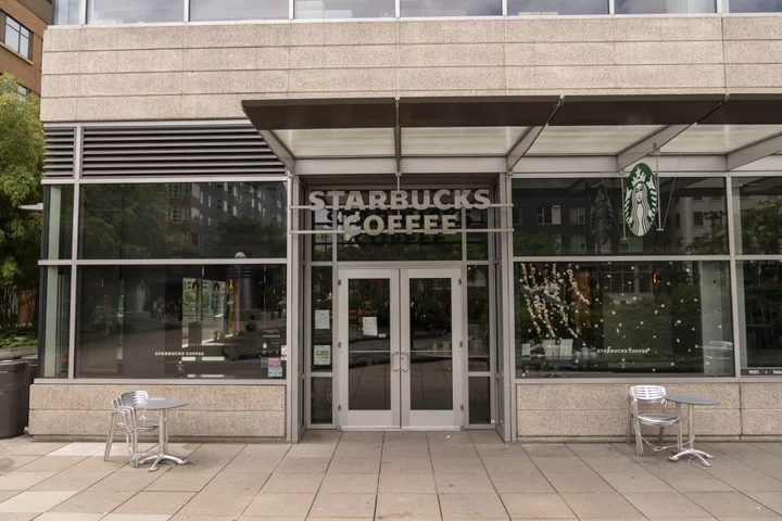 Starbucks Denies Union Claim That It Banned Pride Decorations