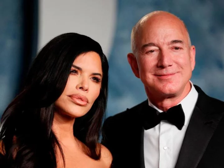Jeff Bezos and Lauren Sánchez pledge $100 million to Maui recovery