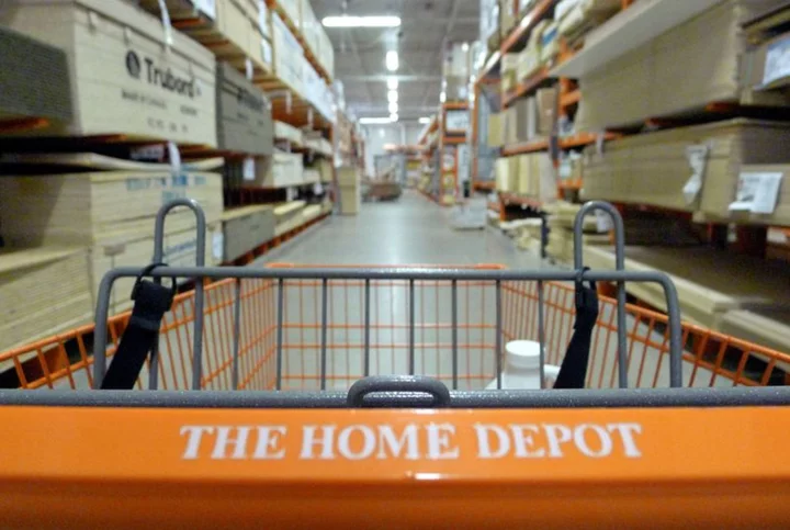 Home Depot reports smaller-than-expected drop in quarterly sales