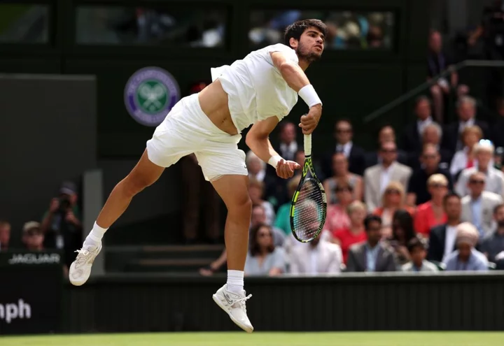 Carlos Alcaraz Beats Novak Djokovic to Win First Wimbledon Title