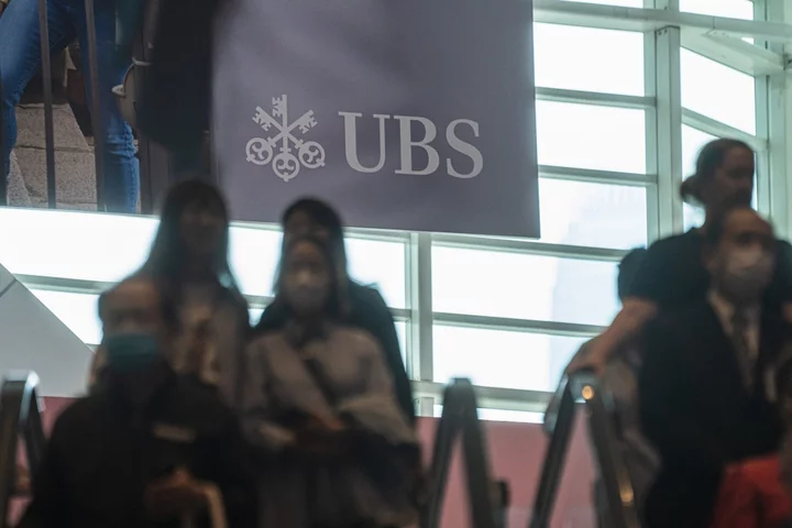 UBS Sees Exits of Credit Suisse Wealth Veterans in Hong Kong