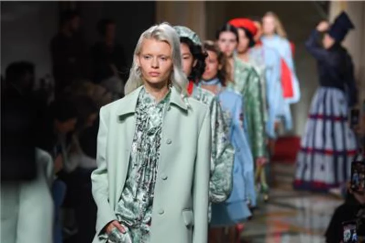 China’s Miao Embroidered Clothing Captivates at Milan Fashion Week