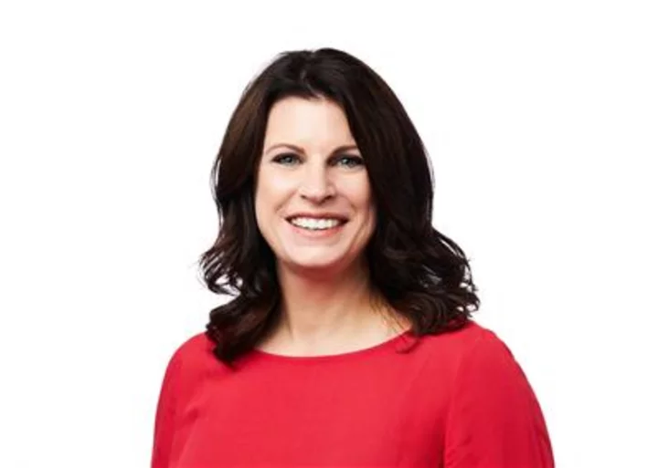 8x8 Appoints Contact Center Sales Leader Lisa Martin as Chief Revenue Officer