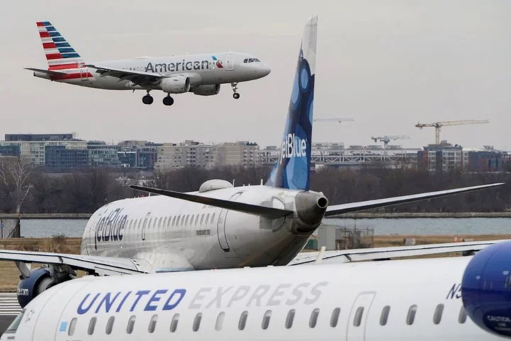 Judge rejects US bid to restrict American Airlines, JetBlue deals