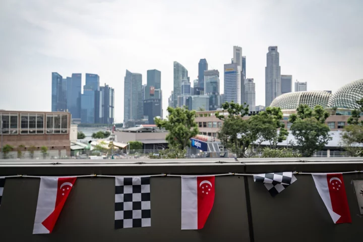 Singapore’s 2023 F1 Race Will Go Ahead as Planned, Minister Says
