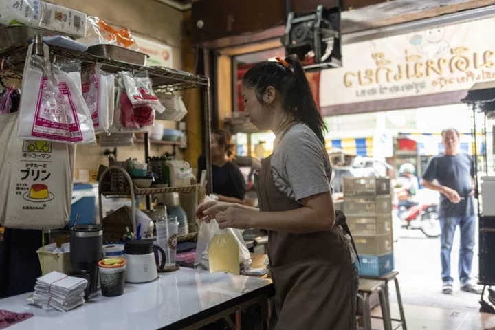 Thailand's employment growth weakest in 5 quarters in Q3 as economy slows