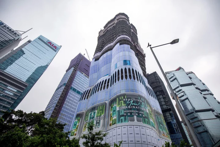 Hong Kong’s Office Towers Have Never Been So Empty