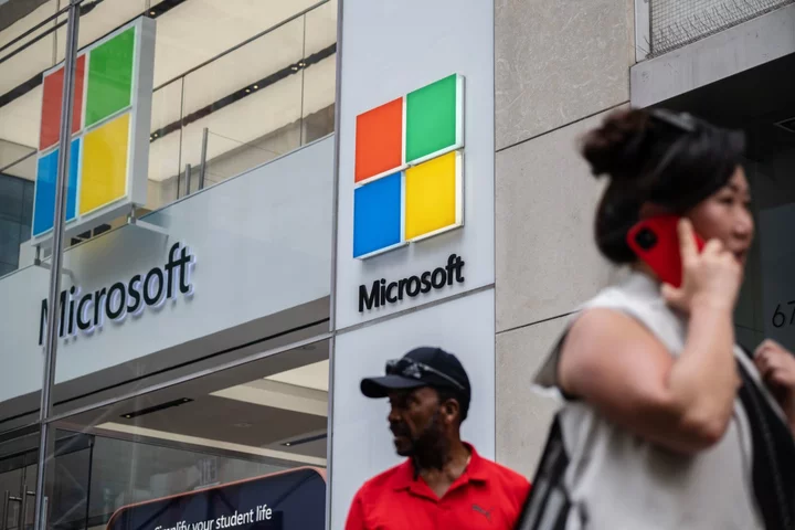 FTC to Pause Microsoft Merger Trial, Opening Door to Settlement Talks