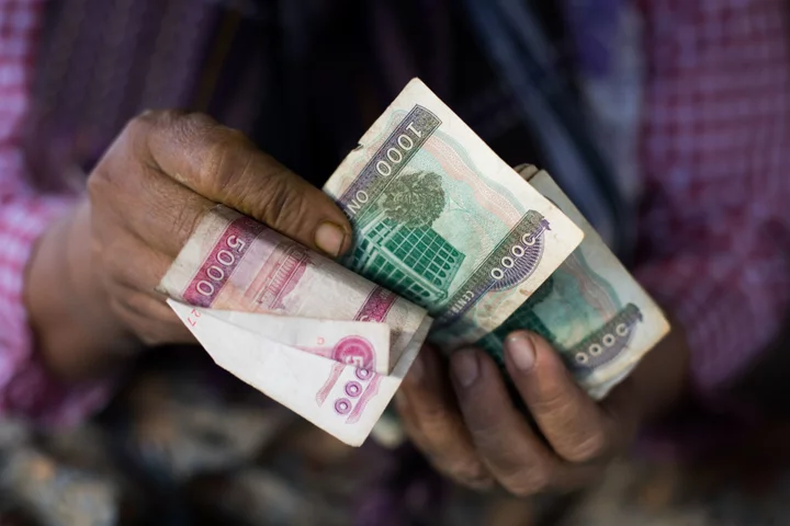 Myanmar Tightens FX Rules for Companies to Curb Black Market