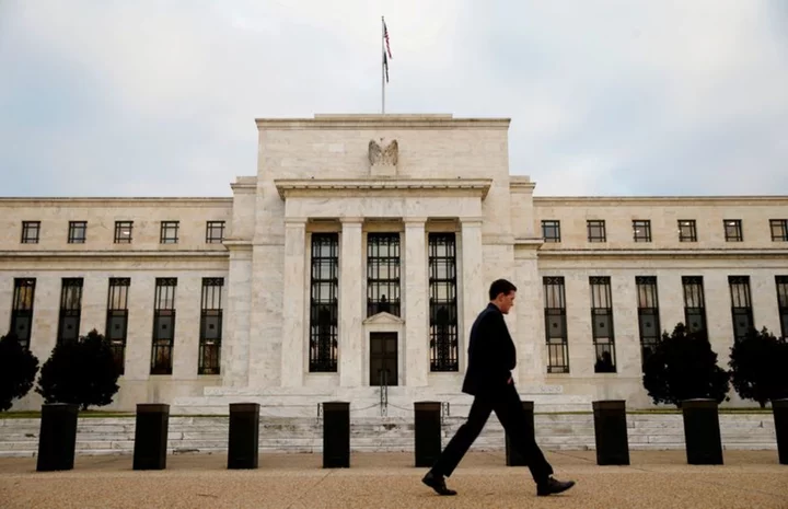Traders bet Fed will hold rates steady, start cuts in May