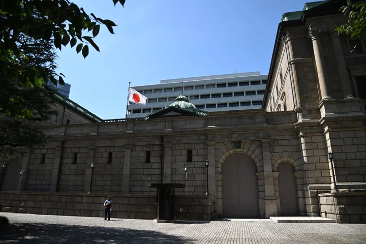 Redux of 1998 Selloff Hits Japan Bonds as BOJ Support Wanes