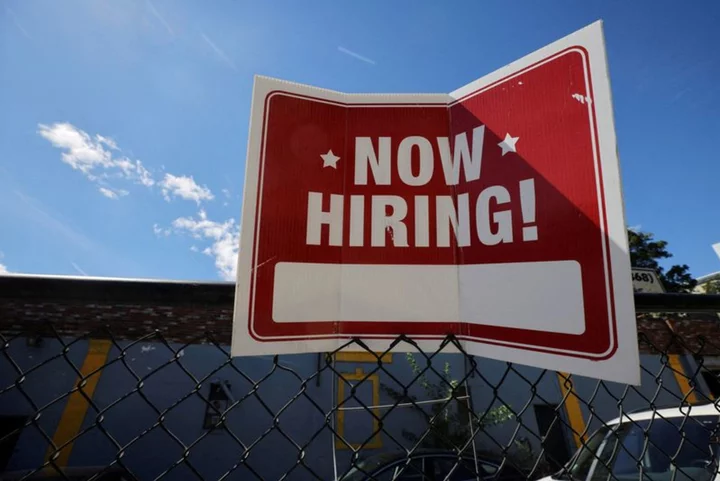 US jobless claims fall in latest week in still-strong labor market