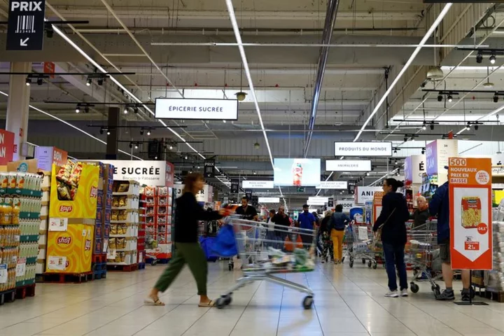 French supermarkets to demand food groups cut prices by up to 5%