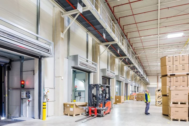 US warehouse rents will defy logistics transportation rate drop -Prologis CEO