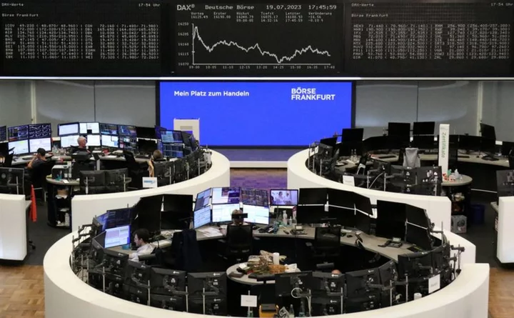 European shares slip as investors digest mixed earnings