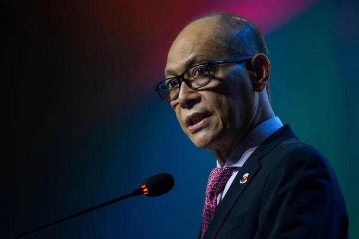Philippine finance secretary sees 'long pause' in rate hikes