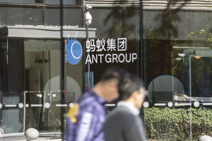Ant Consumer Finance Arm to Raise $616 Million to Revive Growth