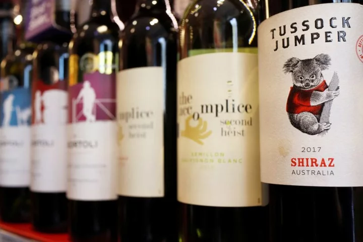 Australia 'hopeful' on China wine breakthrough as deadline nears