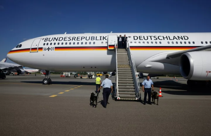 German minister axes trip over broken plane