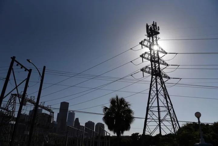 Texas power use breaks record for second day in heat wave
