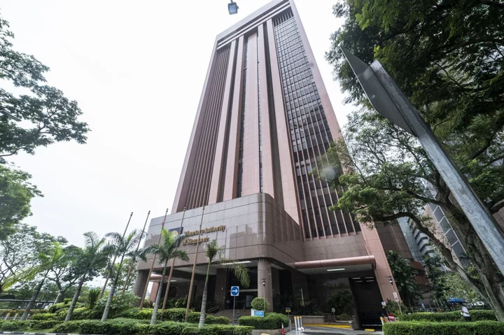 Singapore Central Bank Bans Zhu, Davies Over Three Arrows