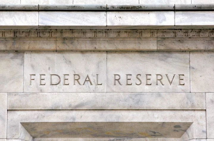 Fed lending to banks eases a bit in latest week