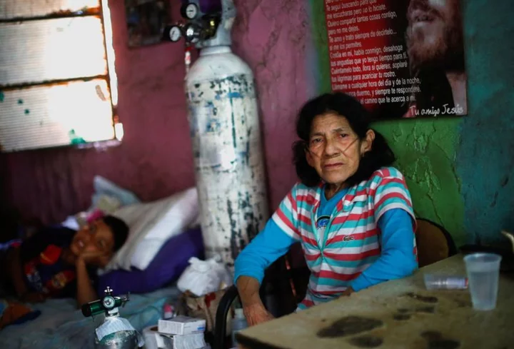 In Argentina's impoverished barrios, Peronists are losing their grip