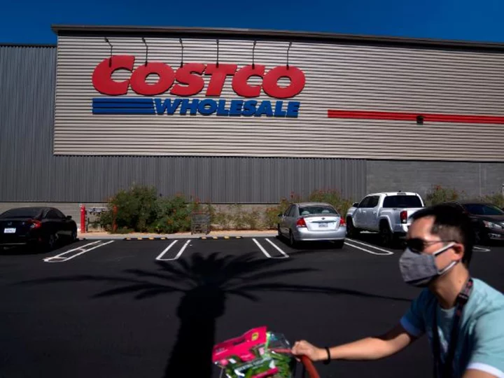 Costco's longtime CEO steps down