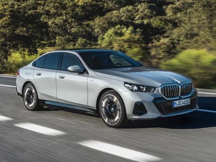In a new BMW sedan, drivers can change lanes using just their eyes