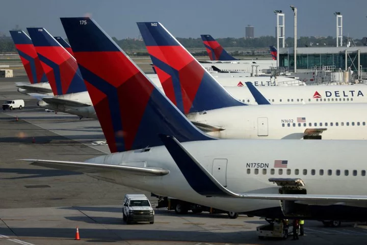 Delta trims full-year profit outlook on higher fuel costs