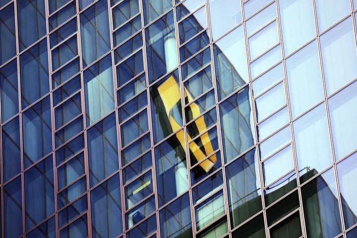 Commerzbank Vows €3 Billion Payouts Over Three Years