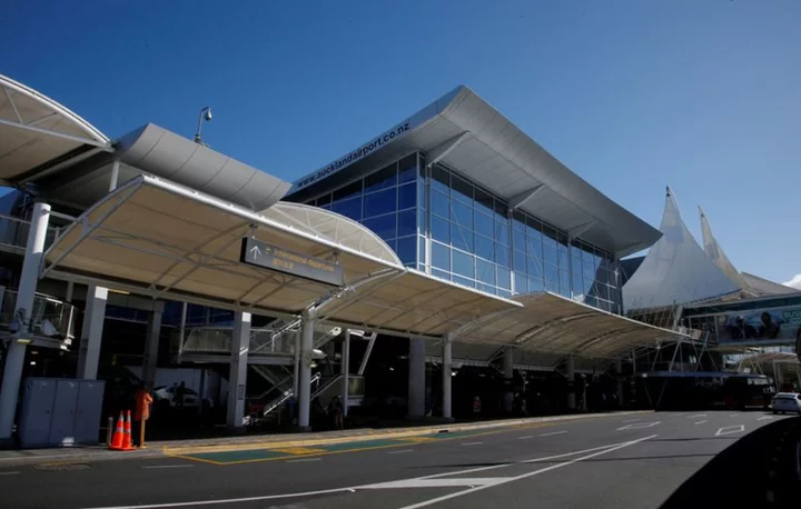 NZ's Auckland Airport revises dividend policy
