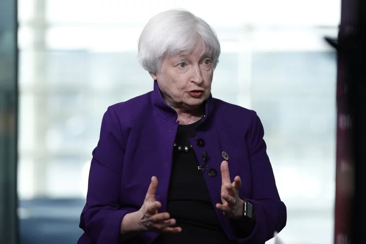 Yellen Says ‘We Have to Default’ on Something If Congress Fails