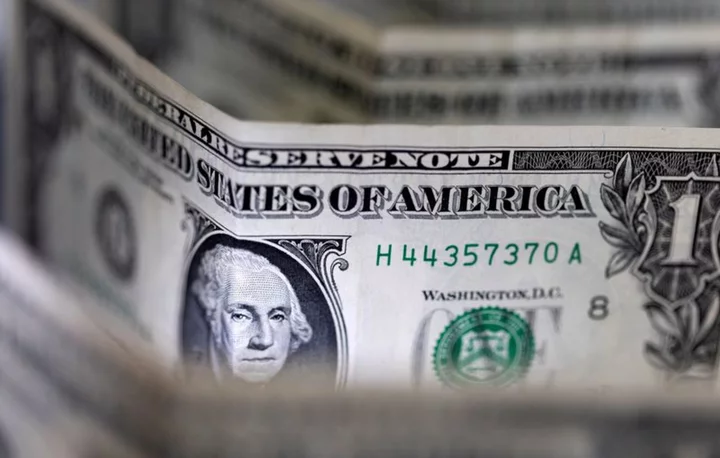 Currency fluctuations' effect on N.American cos fell in Q4, report shows
